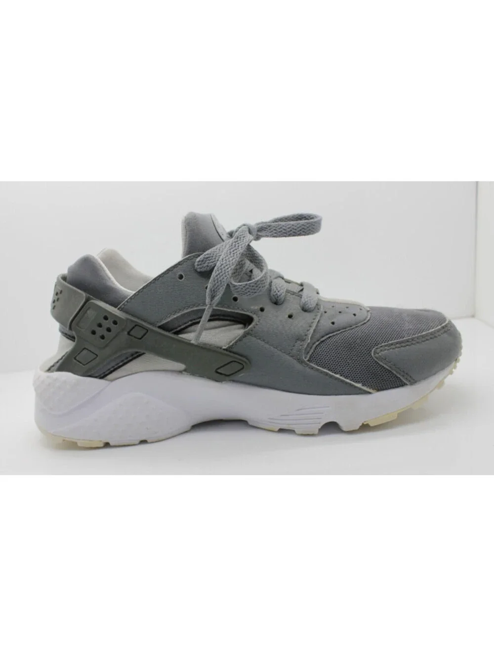 Nike Huarache Free Run 2016 Varsity Gray white Leather 654275-012 Youth Size 6.5